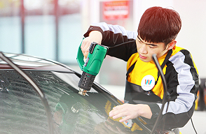 萬通技工學(xué)校_電器電控臺架實(shí)訓(xùn)